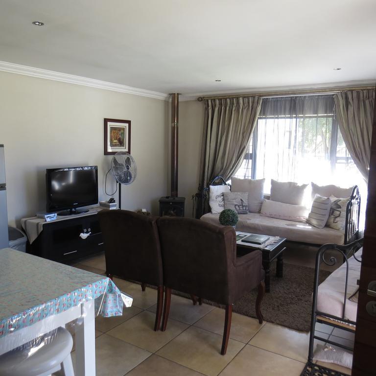 Bella Vista Self Catering Guest House Clarens Ngoại thất bức ảnh