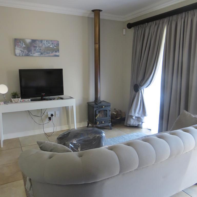 Bella Vista Self Catering Guest House Clarens Ngoại thất bức ảnh