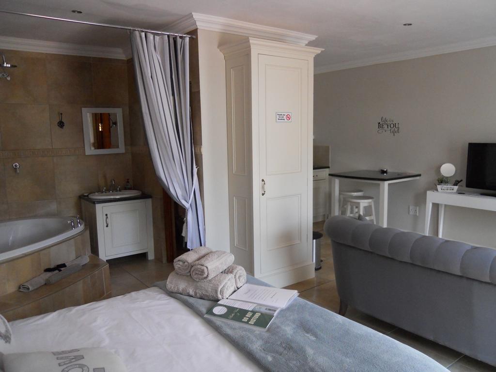 Bella Vista Self Catering Guest House Clarens Ngoại thất bức ảnh